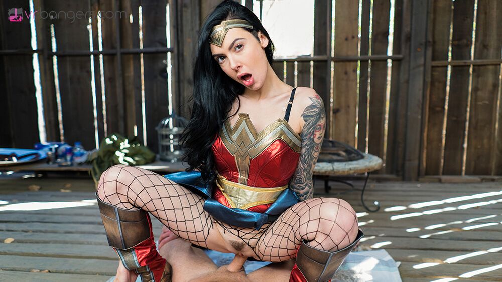 Wonder Woman XXX with Marley Brinx - VR Porn Cosplay