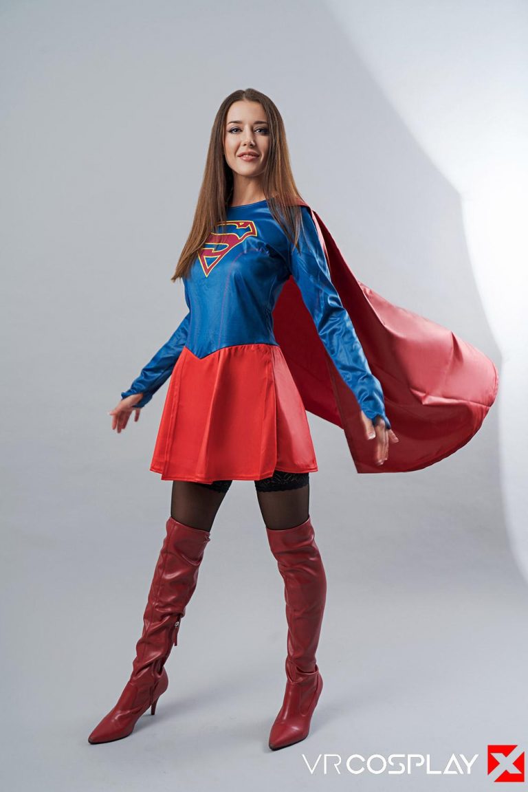 supergirl-vr-cosplay-sybil-21
