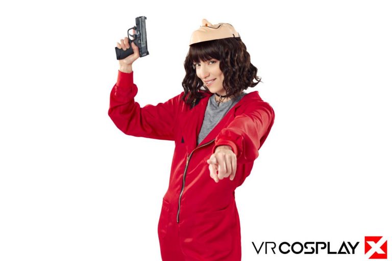 cosplay-Izzy-Lush-money-heist-10