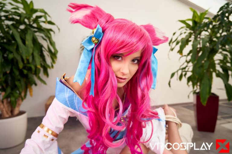 VRcosplay-LOL-Ahri-Eyla-Moore-13