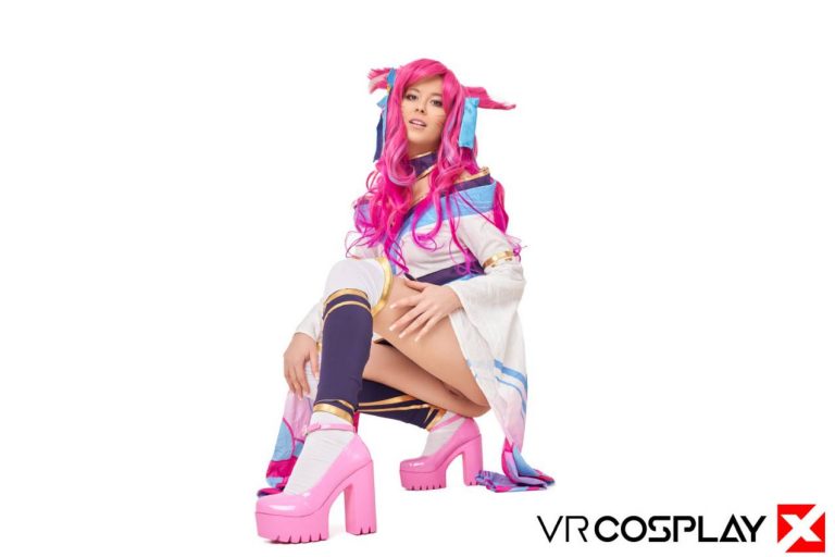 VRcosplay-LOL-Ahri-Eyla-Moore-26